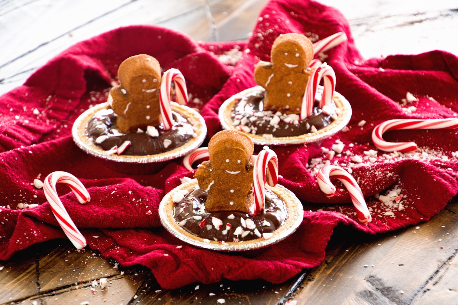 Gingerbread PEEPS® Mint Chocolate Pudding Pies