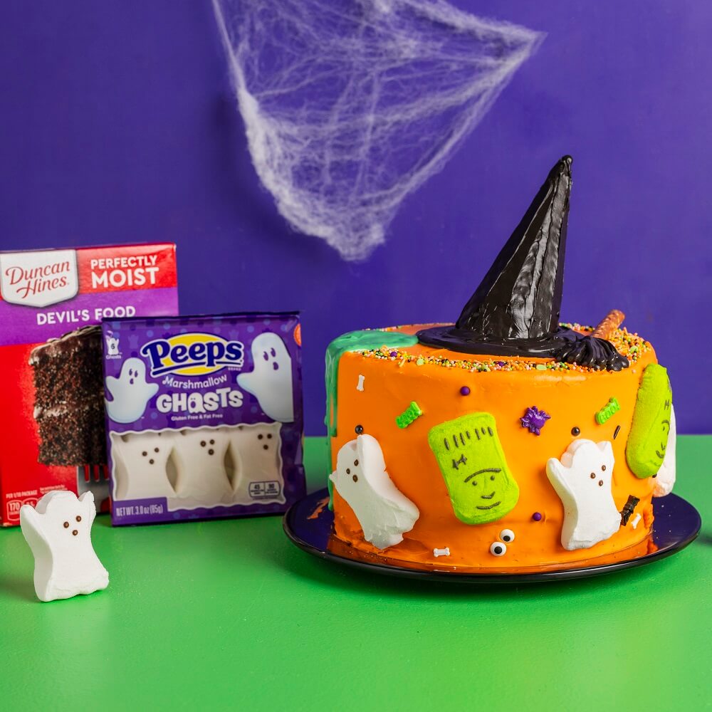 PEEPS<sup>®</sup> Witch Hat Halloween Cake